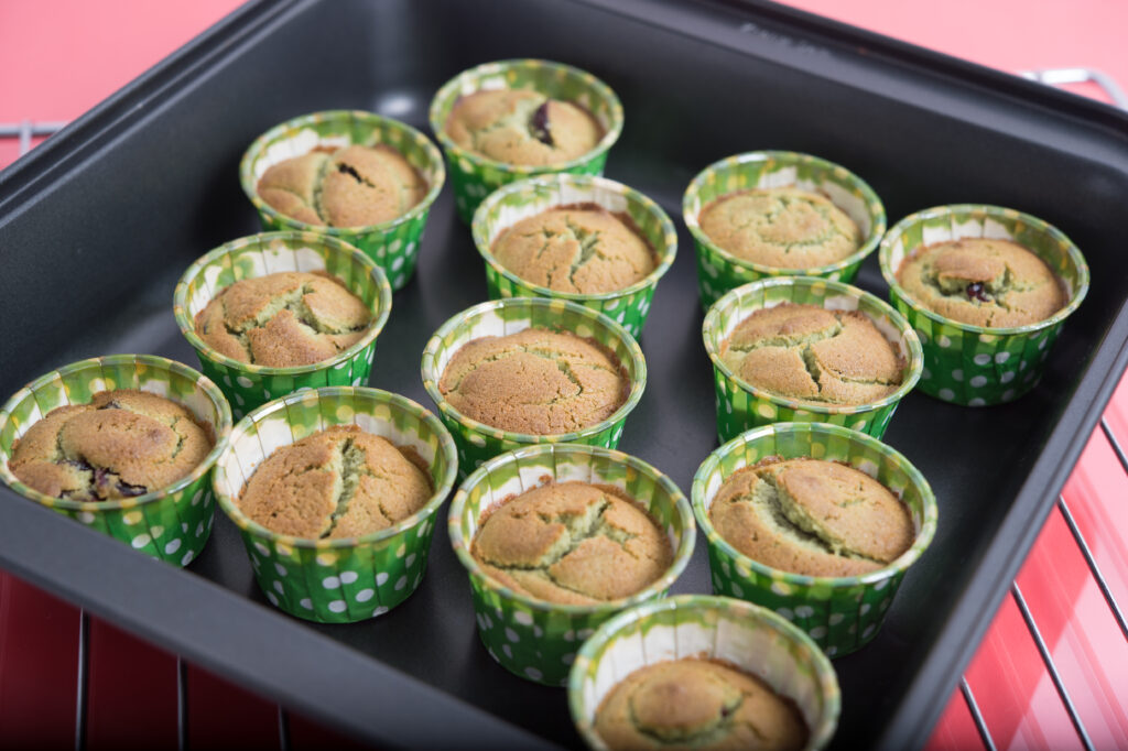 he Advantages Of Recyclable Muffin Cups In Large Batch Baking Non-Stick Muffin Cups