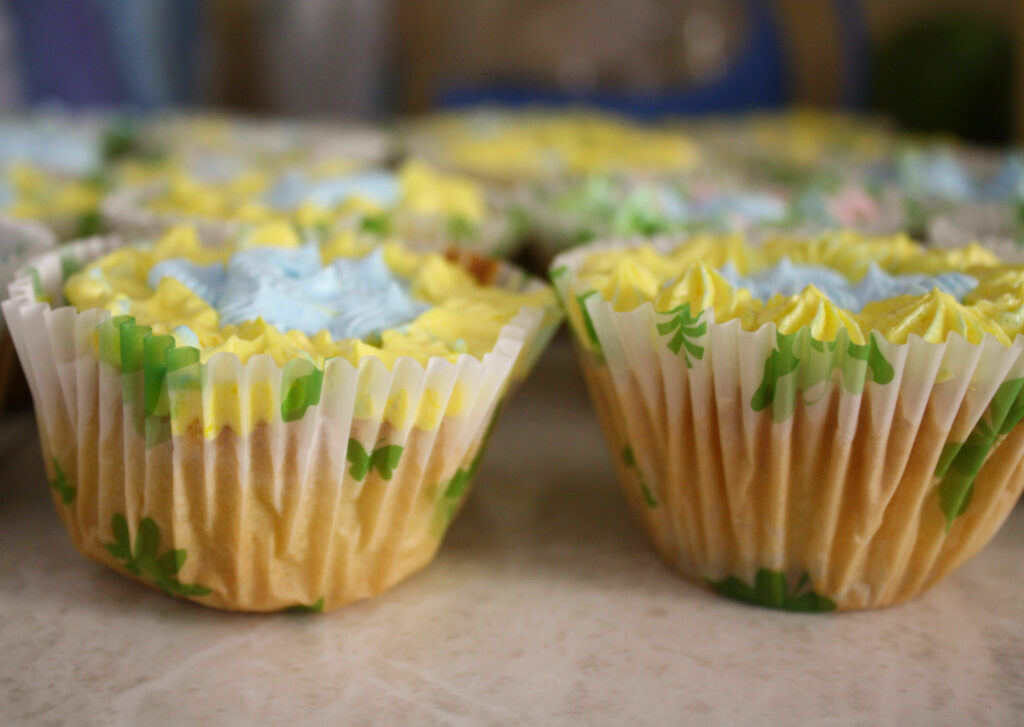 The Importance Of Recyclable Muffin Cups In Round The Clock Baking homemade delicious cake cup cake with cream dessert