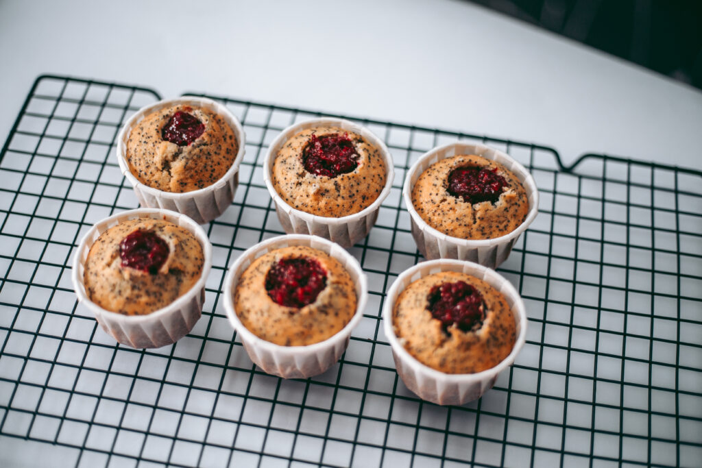 Recyclable Muffin Cups That Support Precision In Commercial Baking plain muffin cups